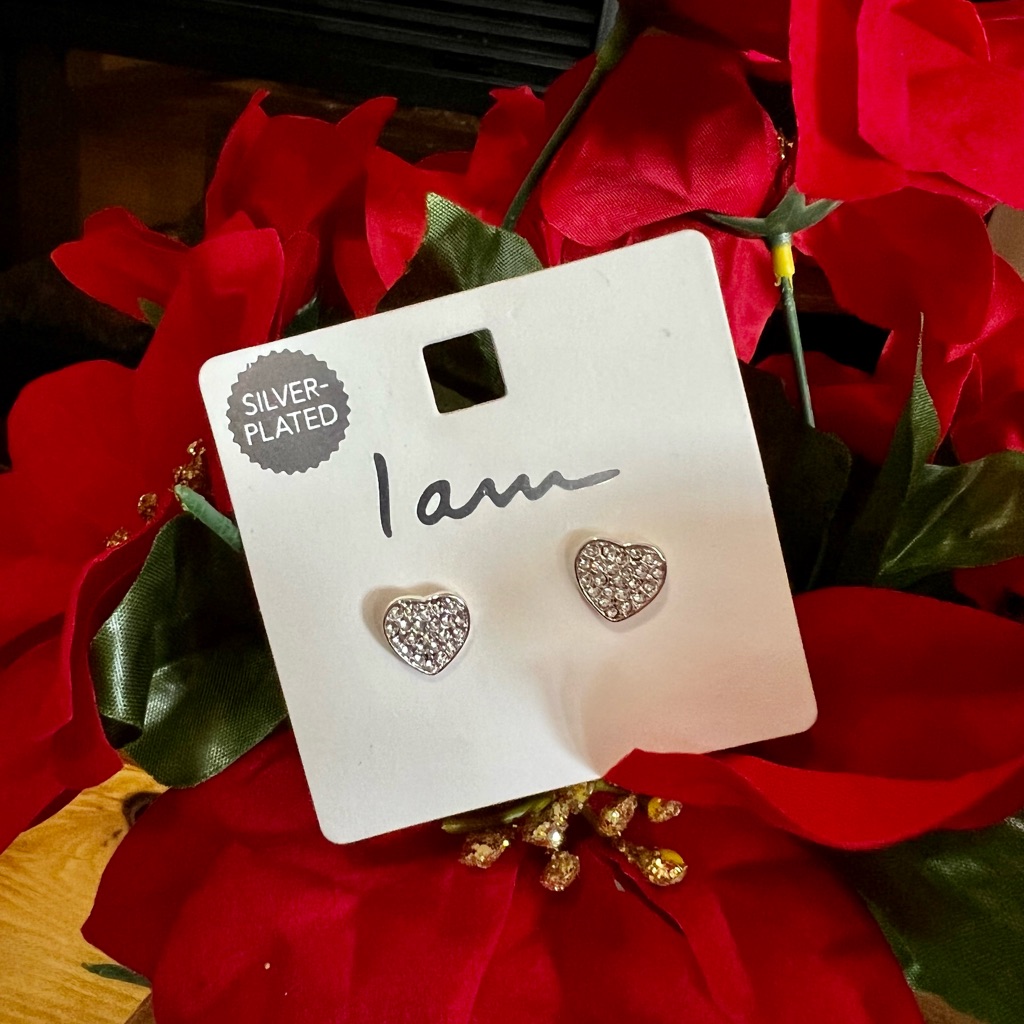I Am Silver Plated Heart Shaped Studs 10$